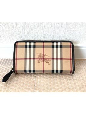 Burberry vintage wallet